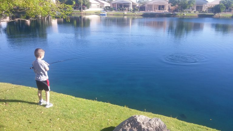 Kid fishing - Jarren fishing